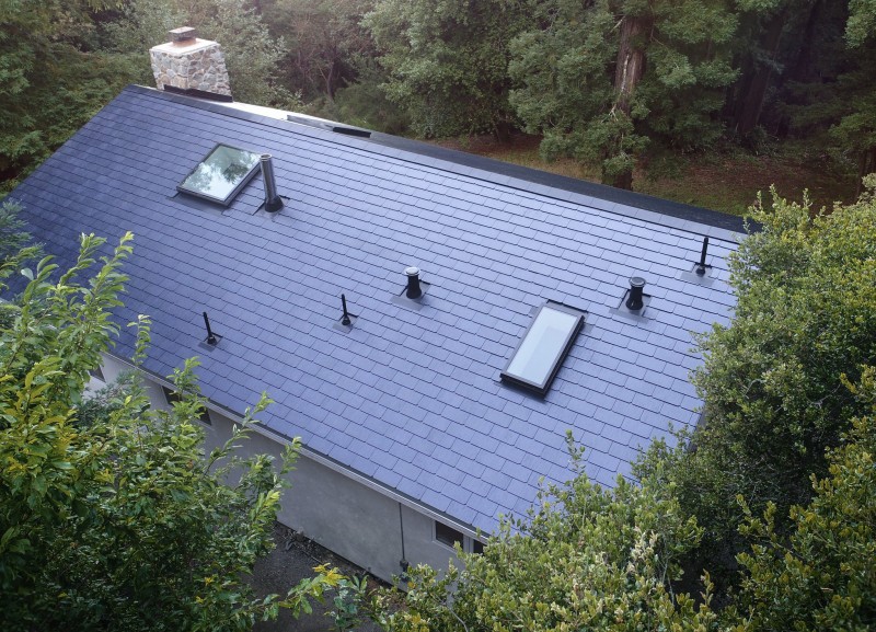Tesla sonunda güneş panelli çatı kiremiti üretimine başladı