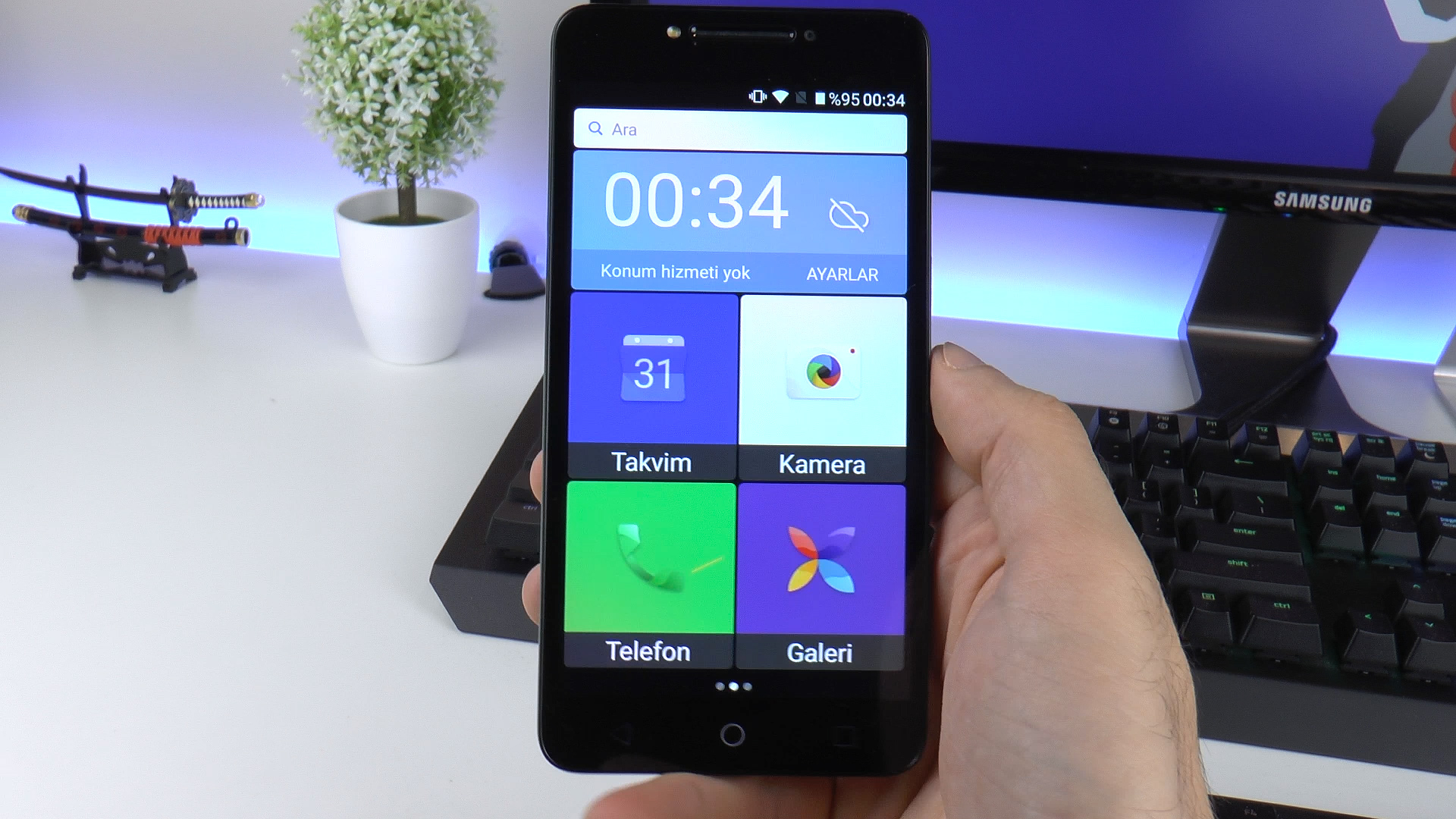 Alcatel A5 LED incelemesi 'RGB'li telefon ister misiniz?'