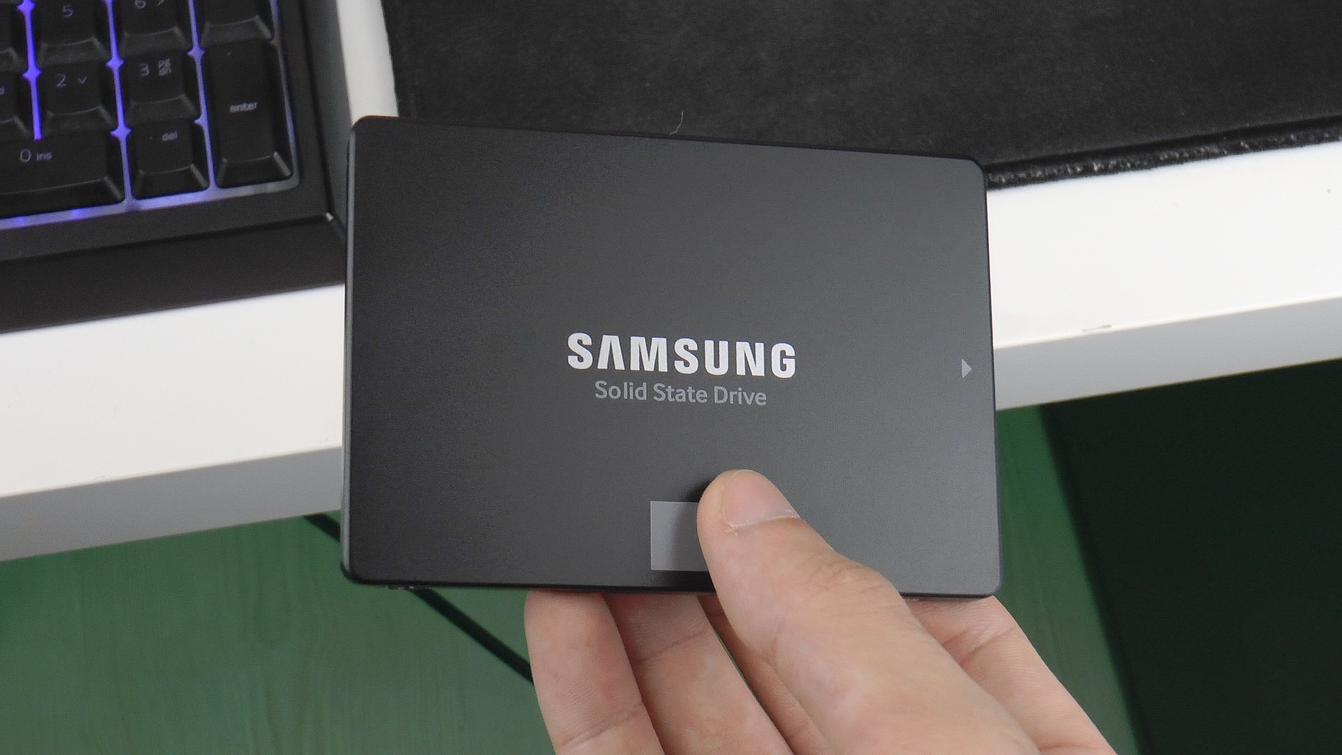 Samsung 860 EVO SSD incelemesi 'Samsung yine çıta koyuyor'