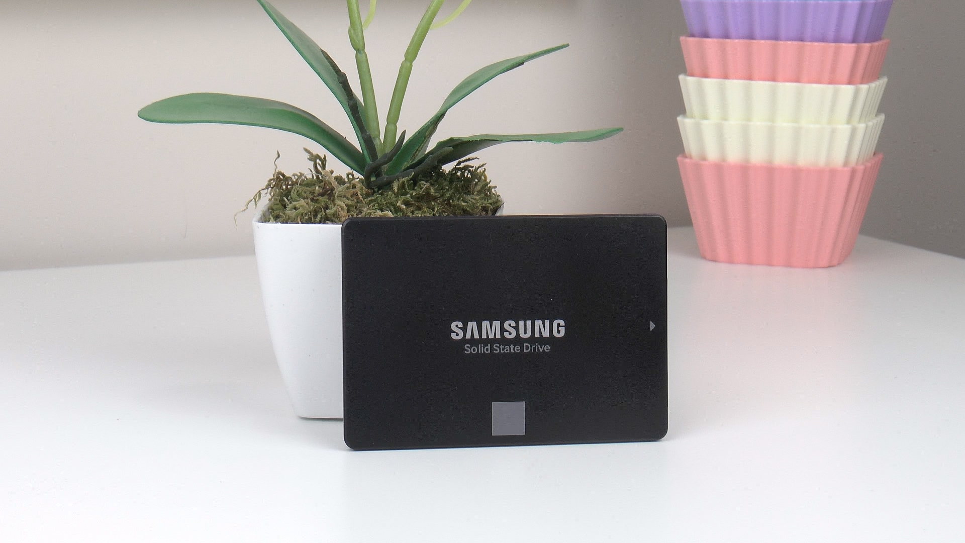 Samsung 860 EVO SSD incelemesi 'Samsung yine çıta koyuyor'