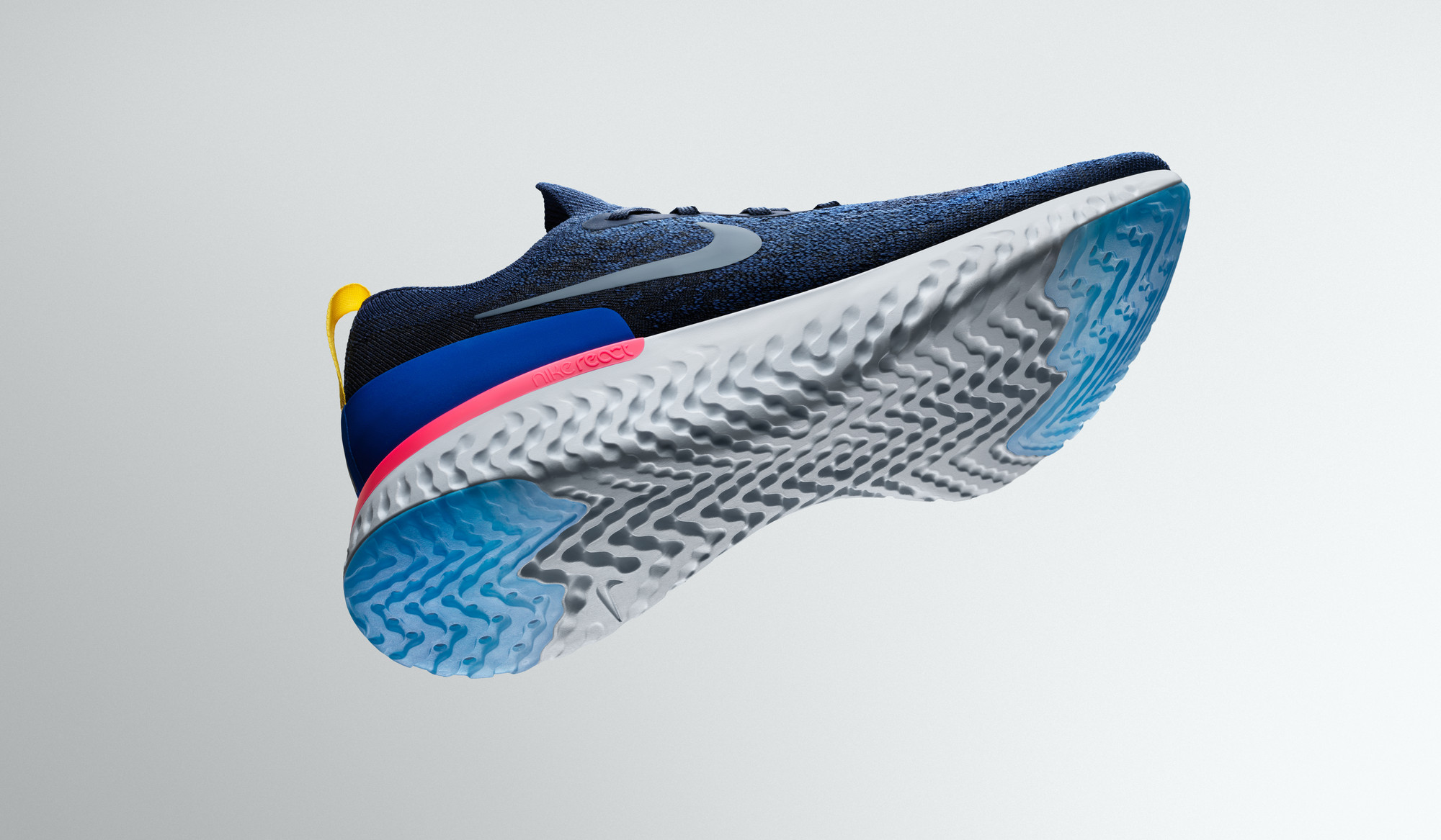 Nike n yeni teknolojisi ile geli tirdi i ilk ayakkab s NIKE Epic React Donan mHaber