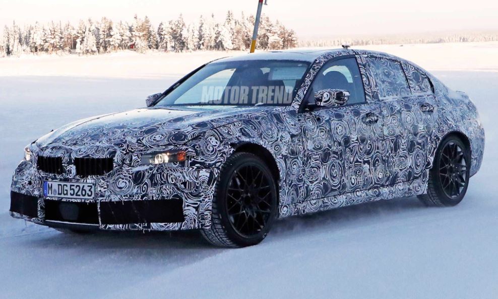 2020 BMW M3 modeli kamuflajlı olarak kış testlerinde yakalandı