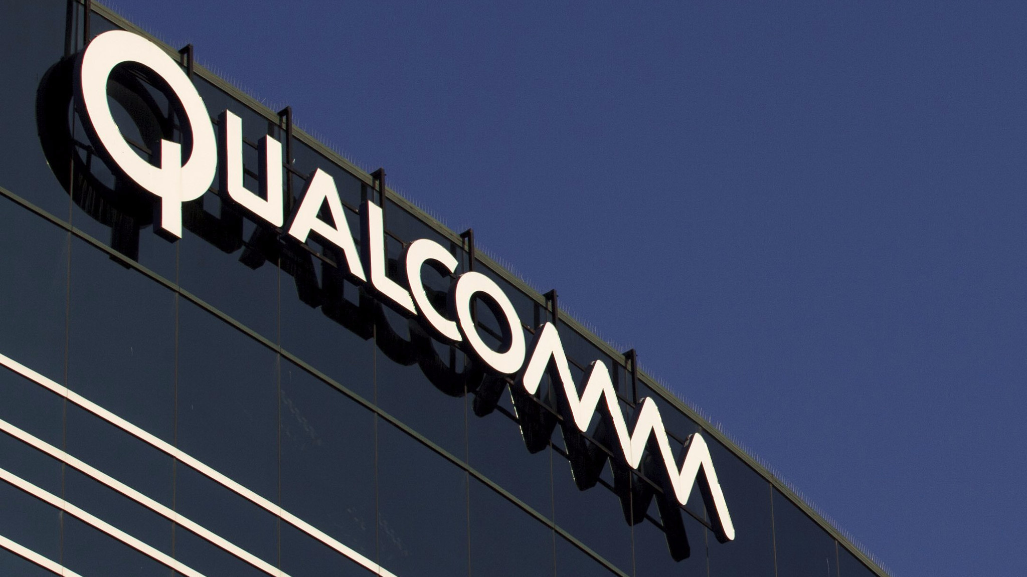 Apple ile olan kavga Qualcomm’u kârından ediyor