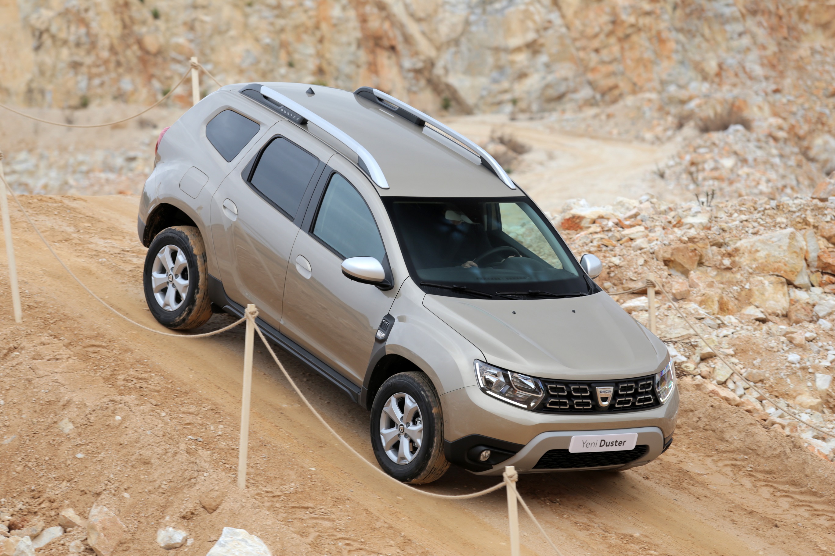 2018 Dacia Duster'ın tüm donanım ve fiyatları açıklandı