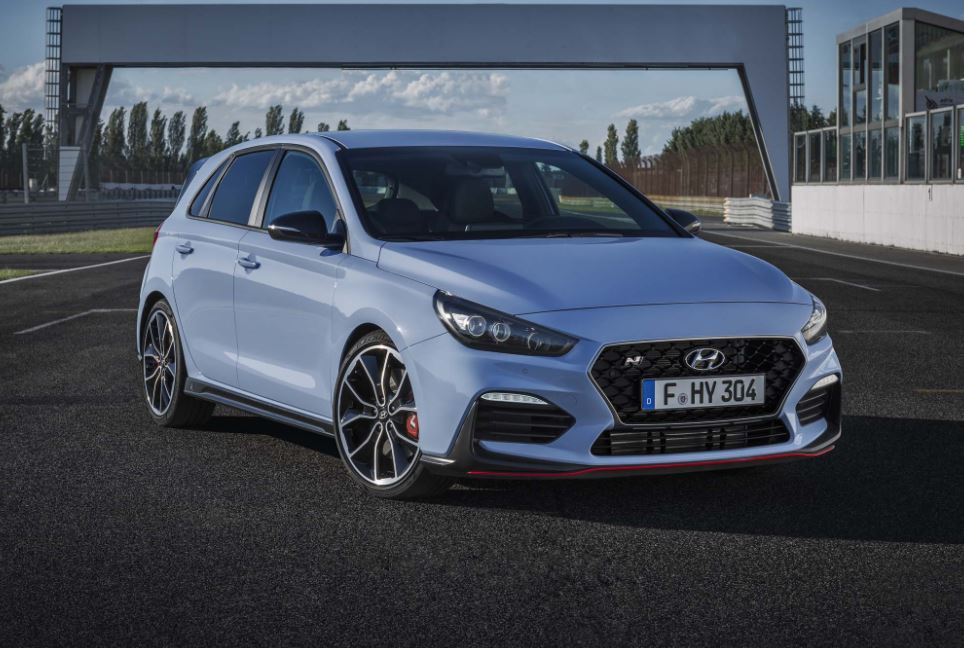 Hyundai performans serisine i30 N fastback de katılıyor