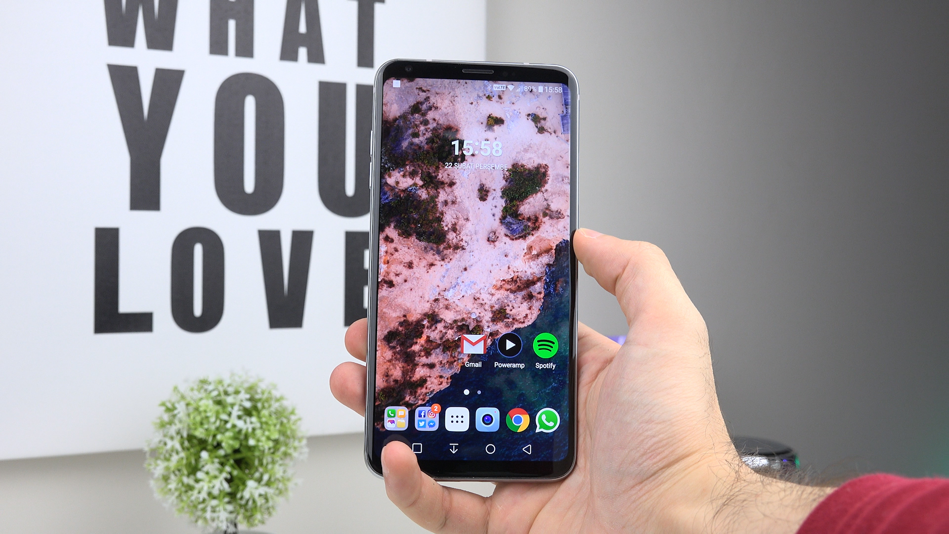 LG V30+ incelemesi 'Zarif bir kamera ve ses uzmanı'