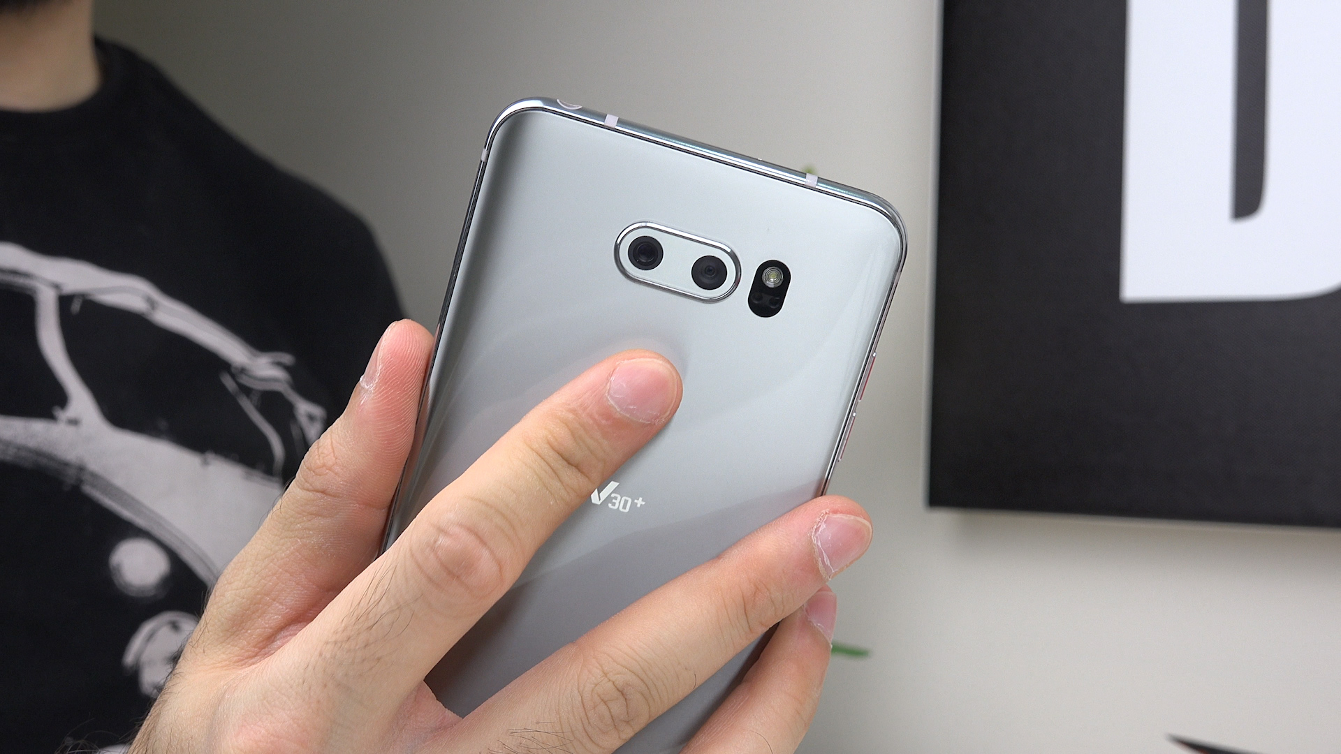 LG V30+ incelemesi 'Zarif bir kamera ve ses uzmanı'