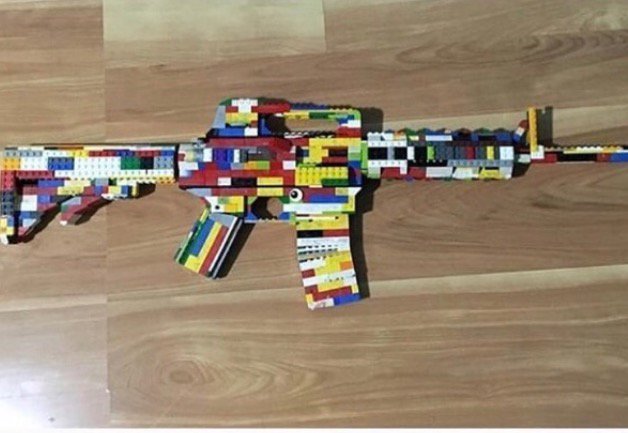 Lego'dan tüfek yapıp Instagram'da paylaşan lise öğrencisi tutuklandı