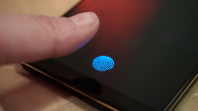 Samsung açıkladı: Galaxy S9'da neden ekrana gömülü parmak izi tarayıcı yok?