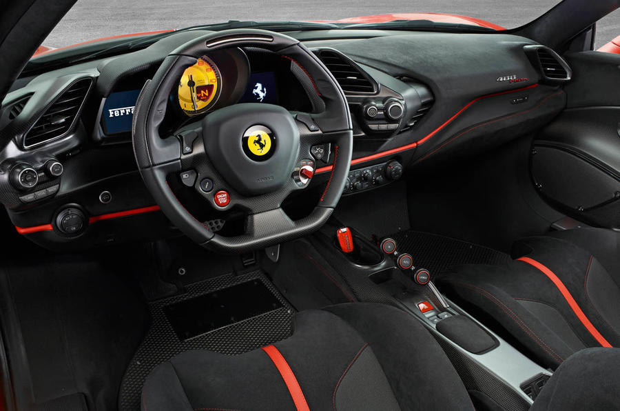 ferrari 488 pista özellikleri ve fiyatı