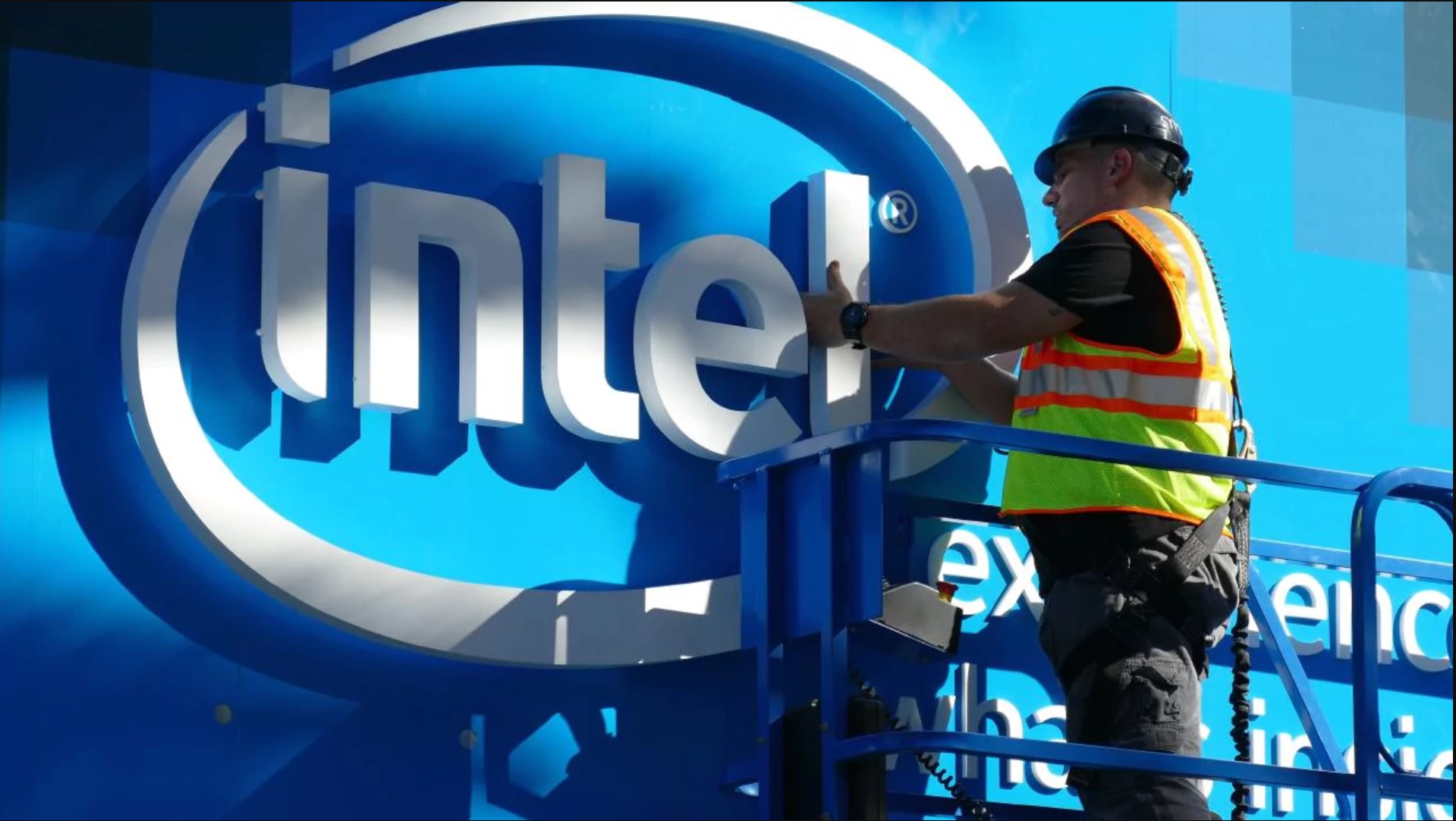 Intel’den sürpriz Broadcom hamlesi