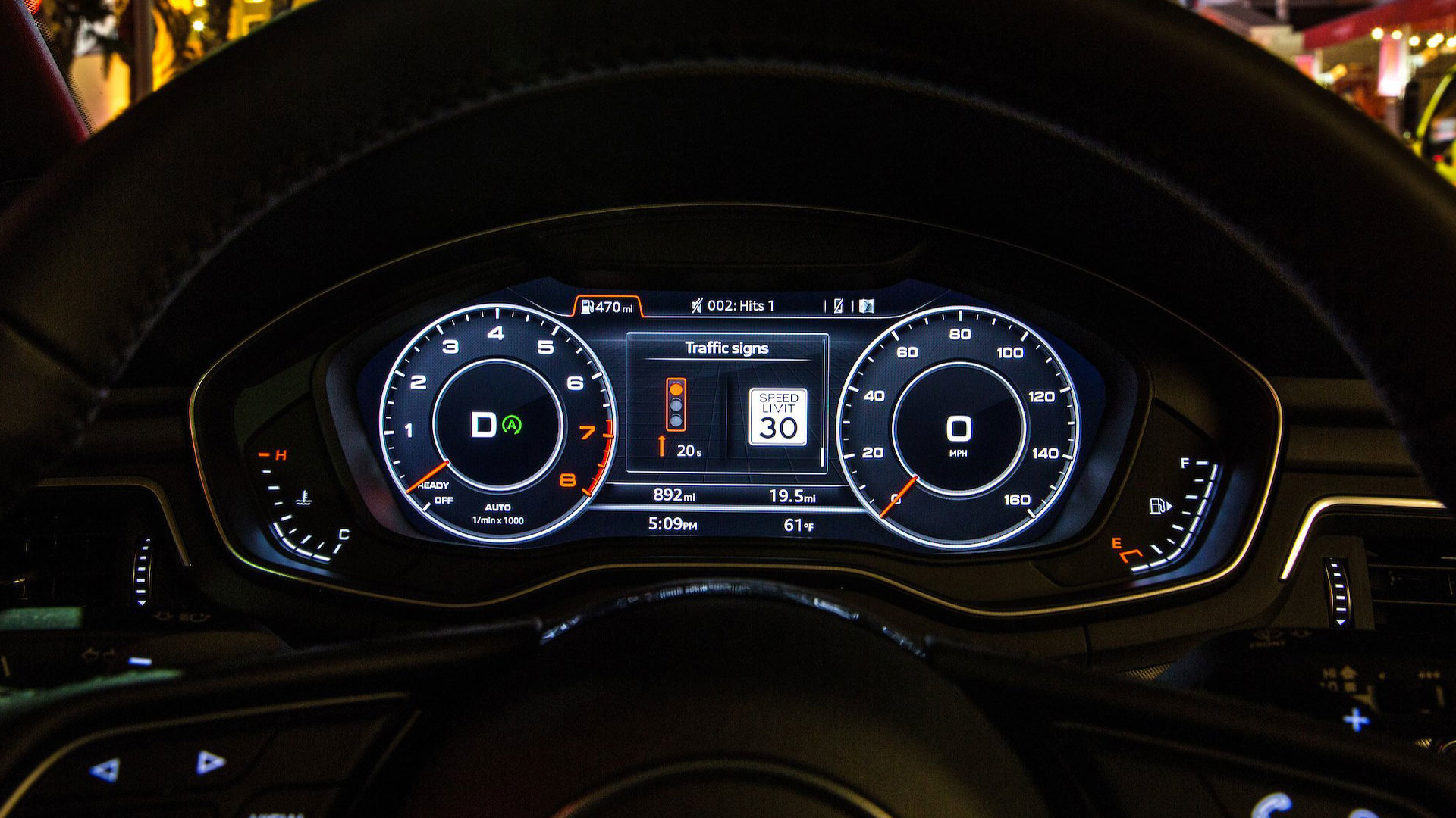 Audi, Trafik Işığı Bilgilendirme sistemini Washington'da kullanıma sundu