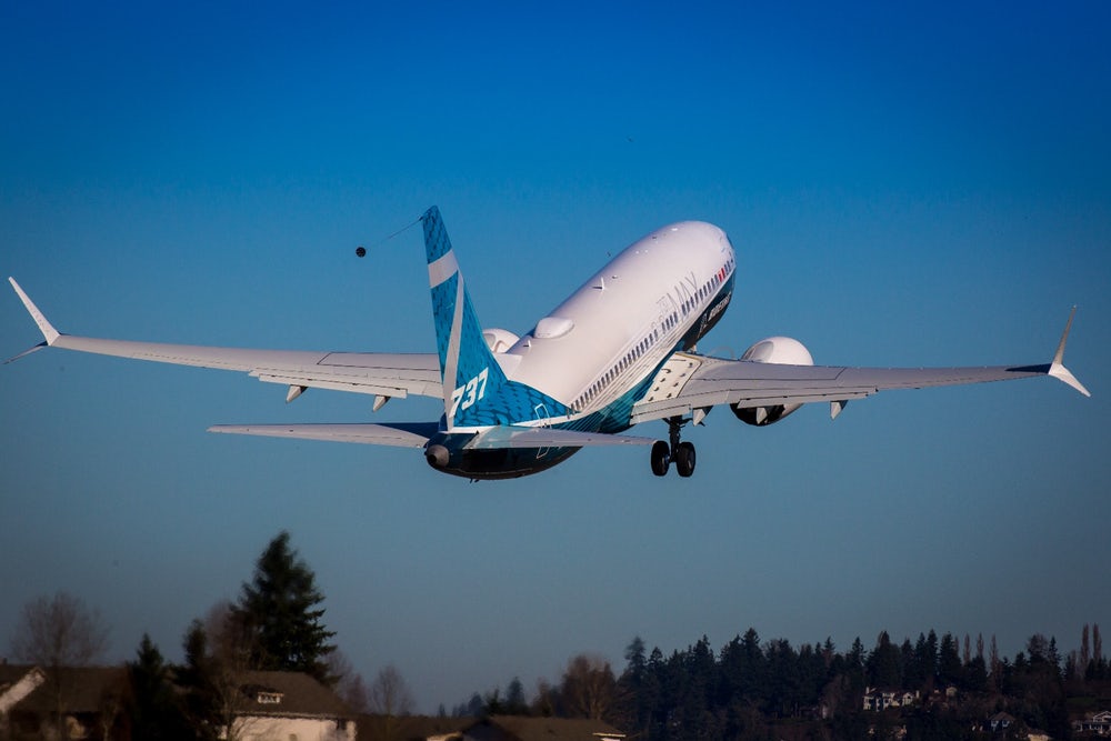 Boeing 737 Max 7 yolcu uçağı ilk uçuşunu başarıyla tamamladı
