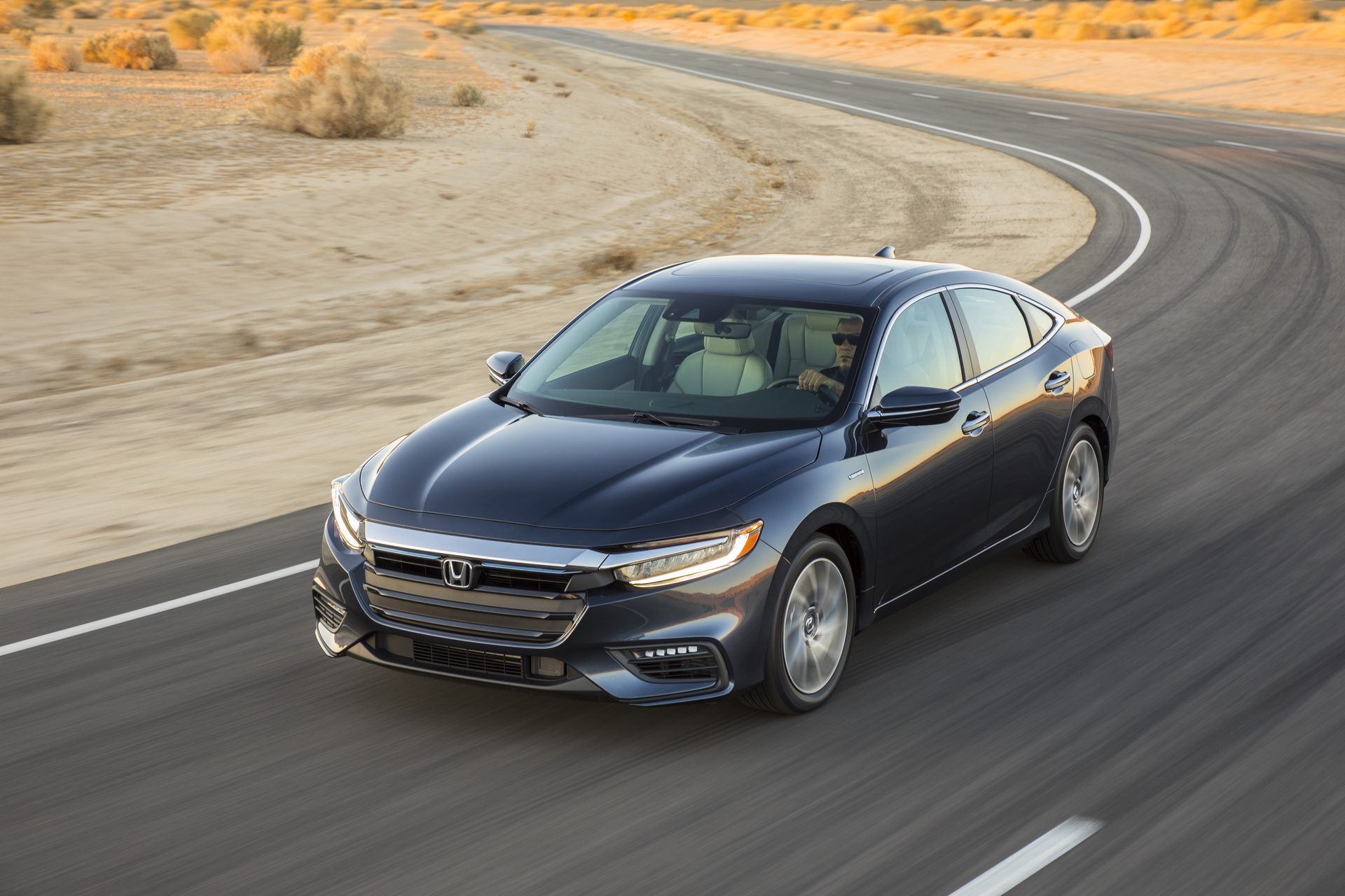 Hibrit motorlu 2019 Honda Insight görücüye çıktı