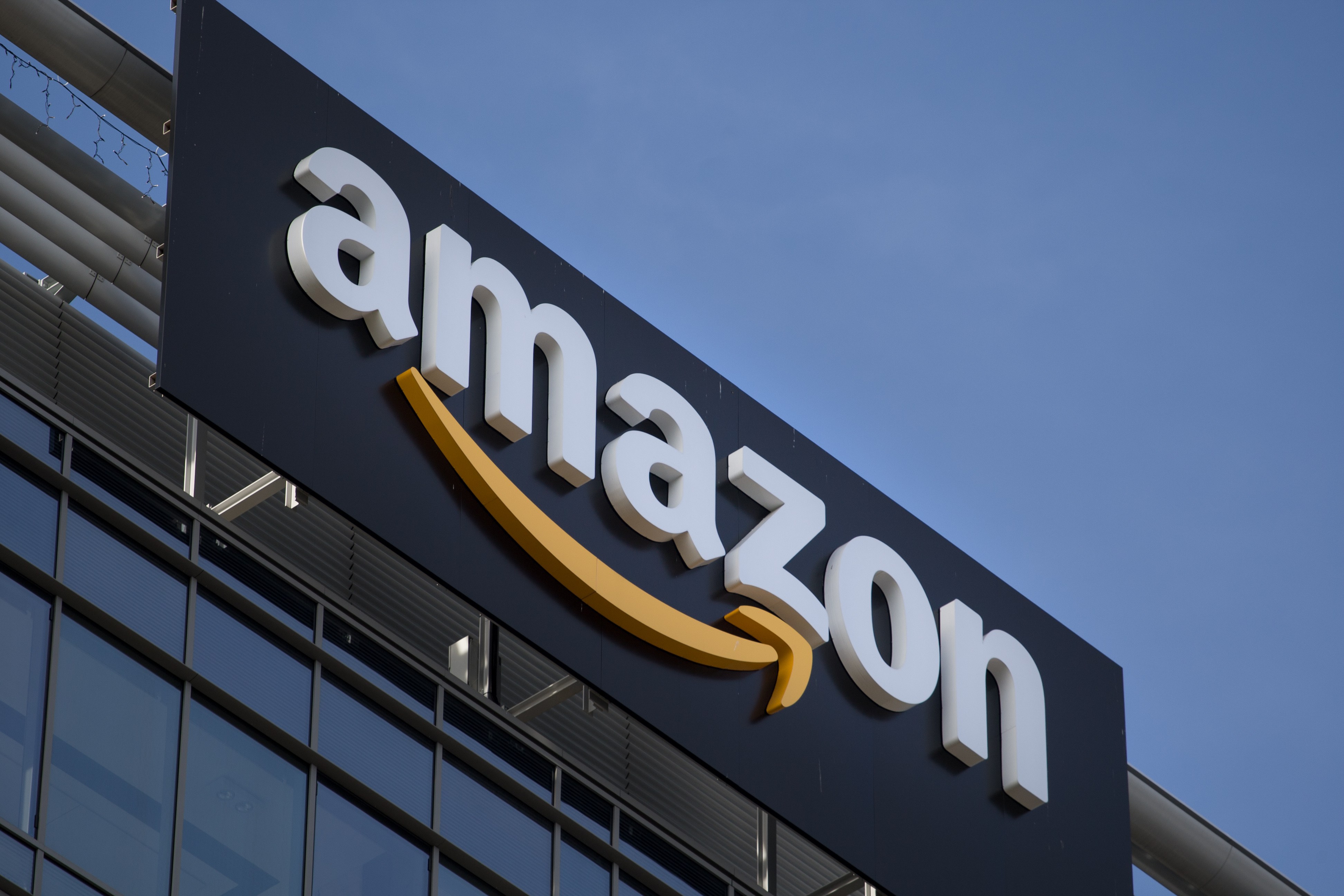 Trump'ın açıklamaları Amazon'un değerini 50 milyar dolar düşürdü