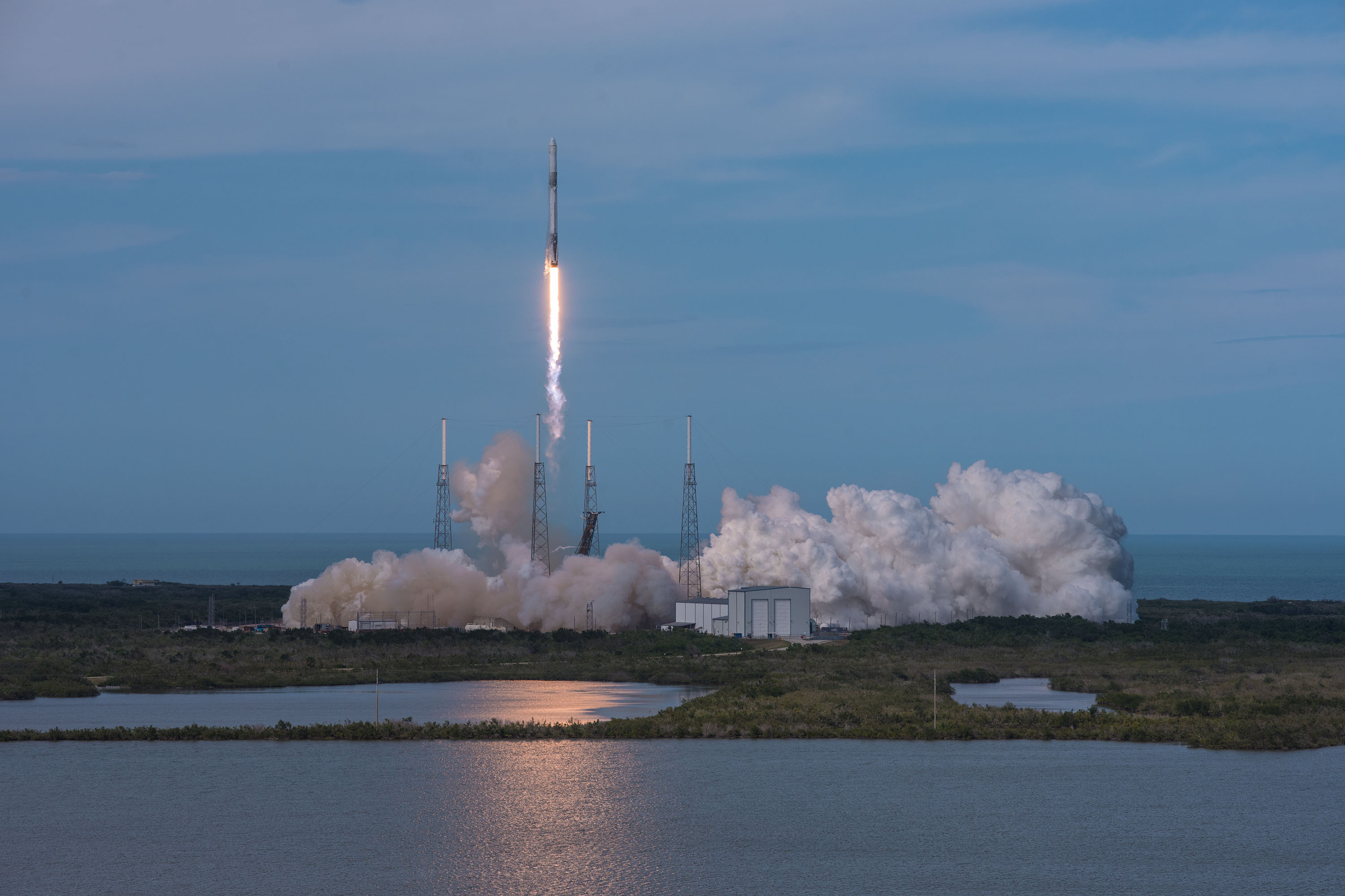 SpaceX, İTÜ'nün 100 bin dolarlık küp uydusunu uzaya fırlattı