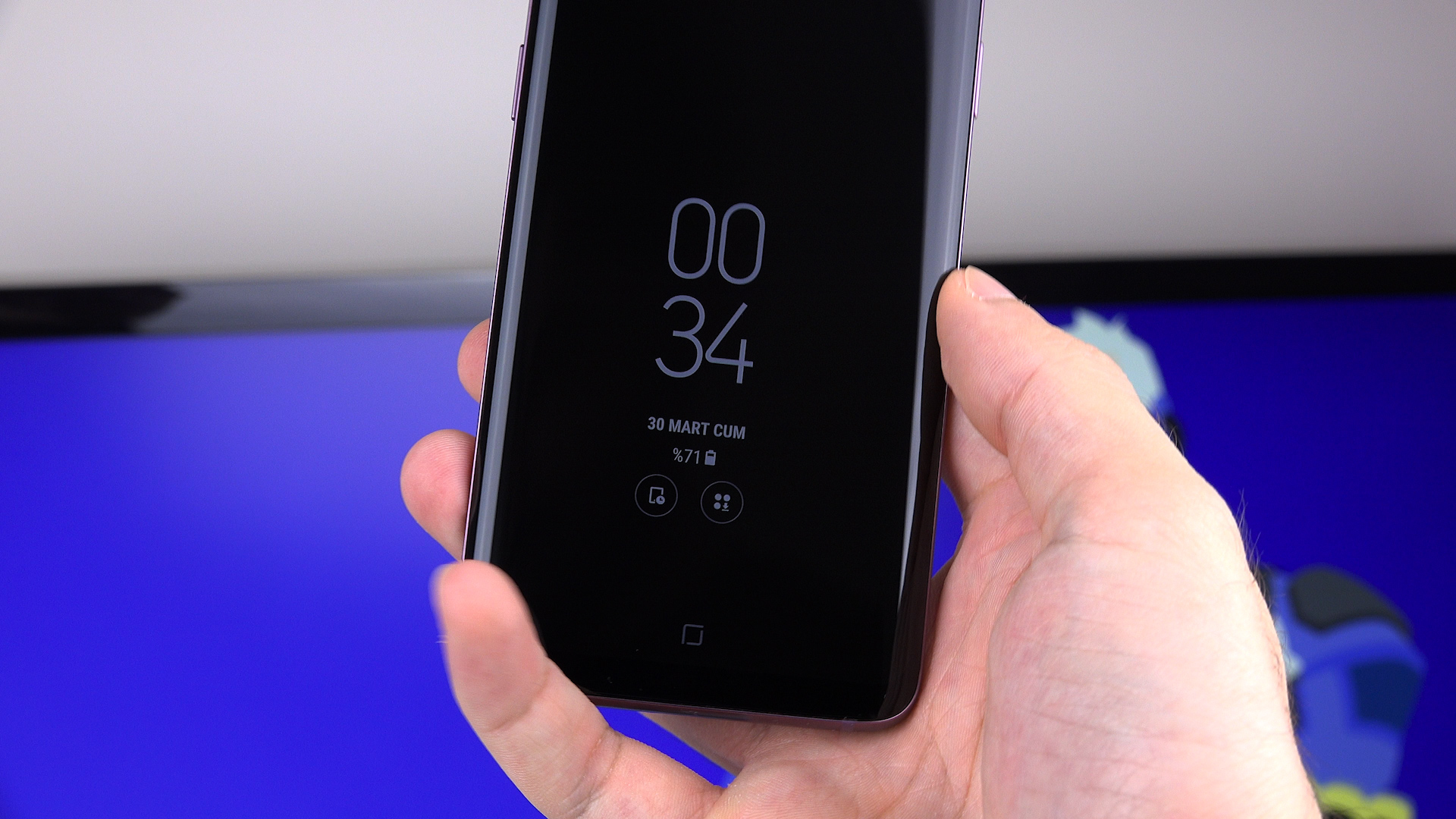 Samsung Galaxy S9 incelemesi 'Ele avuca sığıyor ama S9+ kadar iyi mi?'