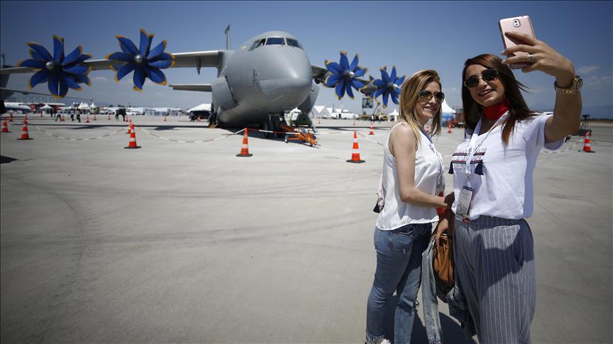 Ülkemizin şova dayalı ilk havacılık fuarı olan Eurasia Airshow, Antalya'da başladı