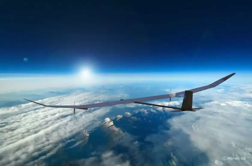 Tek seferde bir yıl boyunca uçabilen güneş enerjili Drone üretildi