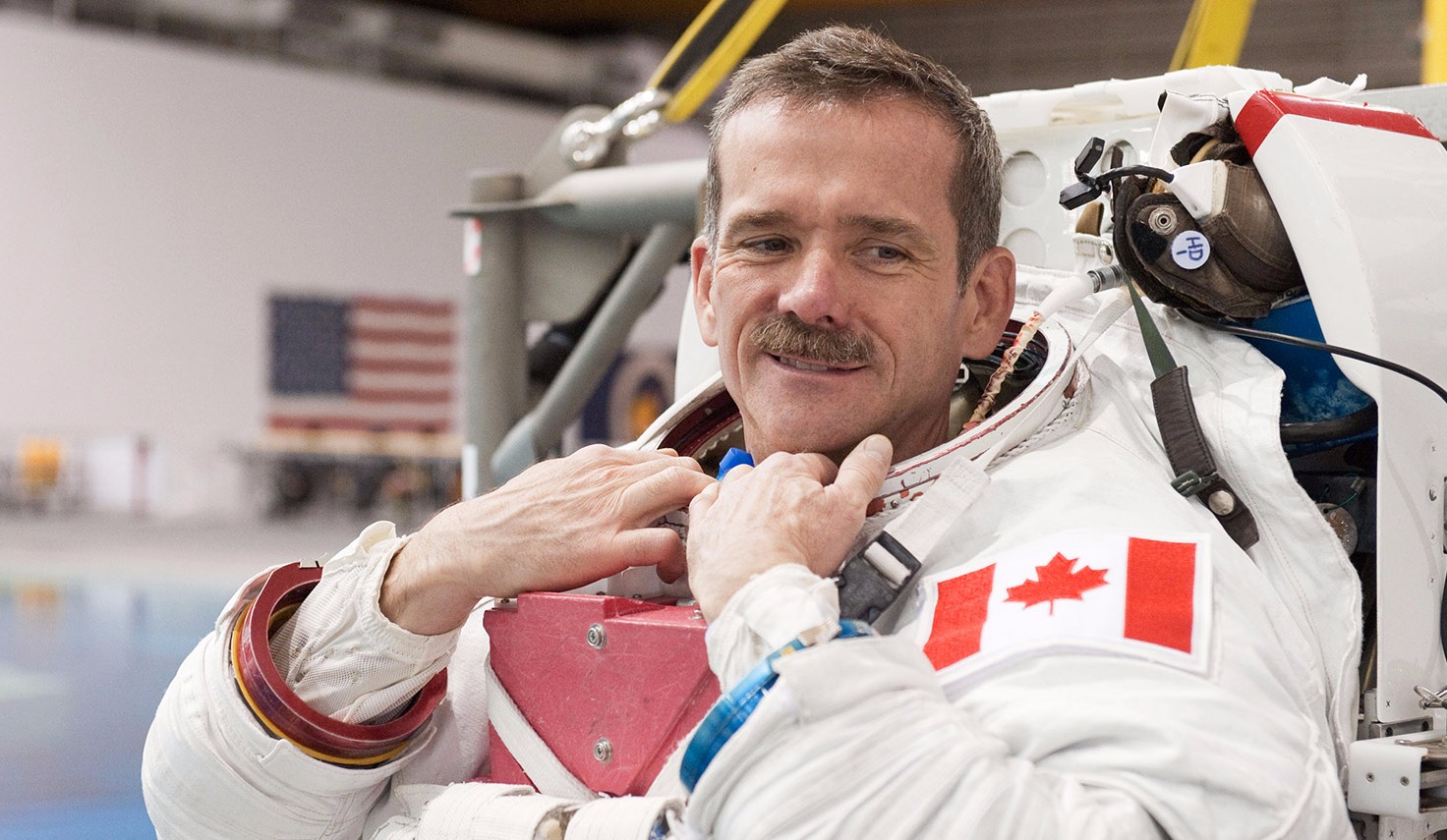 Kanadalı Astronot: “Uzayda tek başımıza olduğumuzu düşünmüyorum”